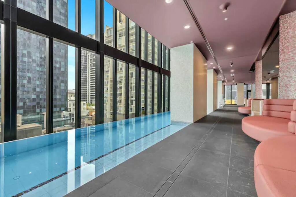 Comfy 2 Bed Apartment In The Heart Of ملبورن المظهر الخارجي الصورة